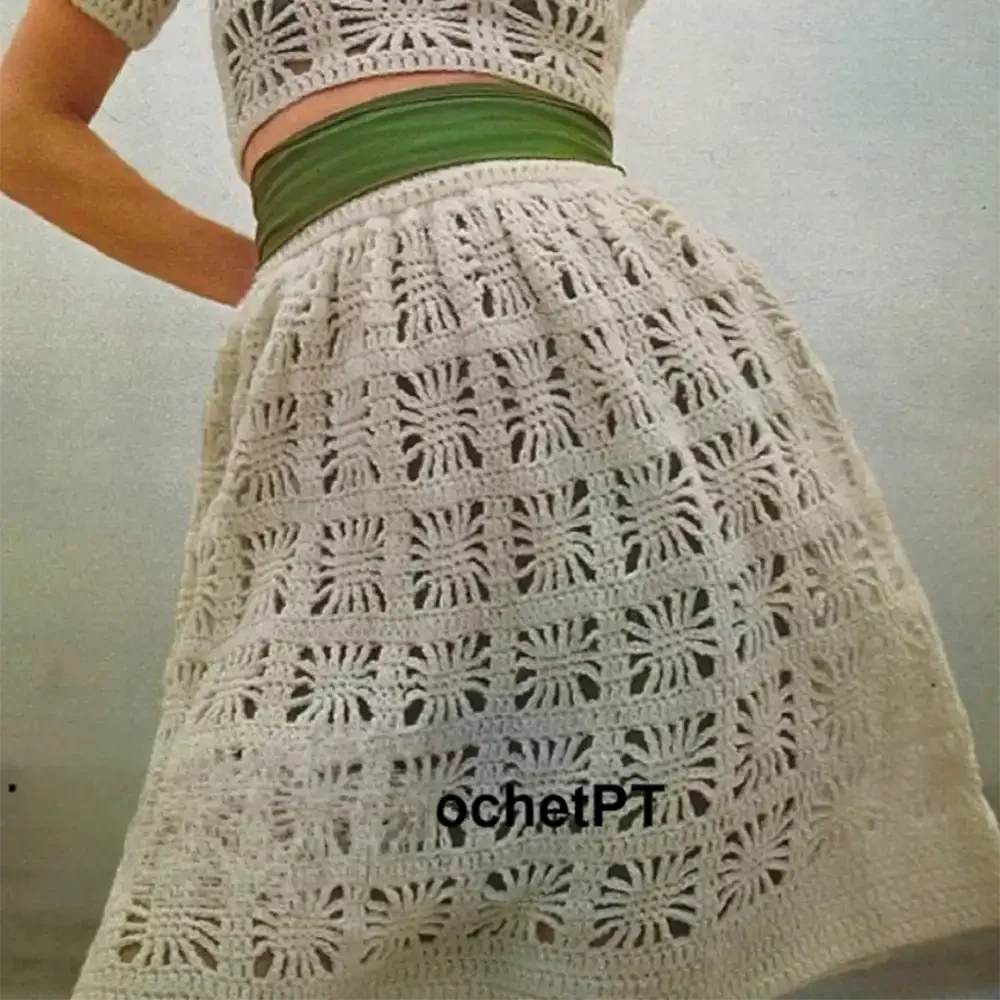 12 Crop Top & Shorts Crochet Patterns in one Bundle - Snor Studio